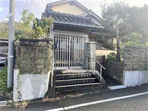 1970s wood house, 1-min walk to station, Shimane