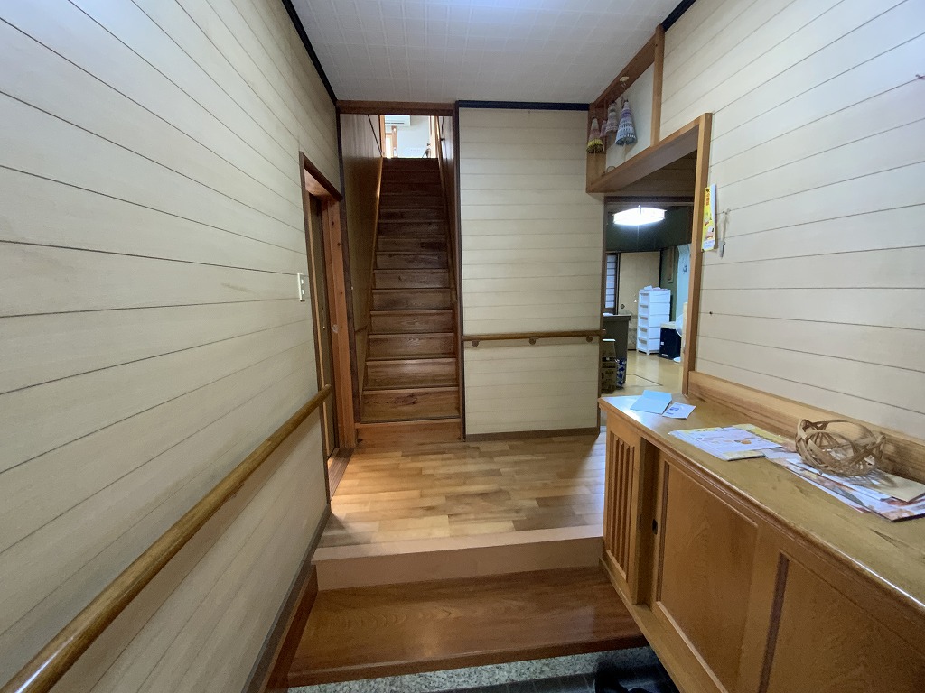 1980s wood house, 5-min walk to station, Yamaguchi