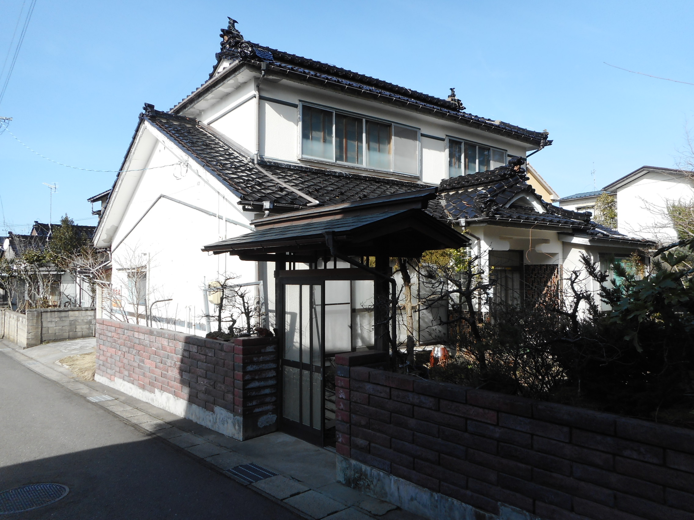 1950s wood house, 13-min walk to station, Akita