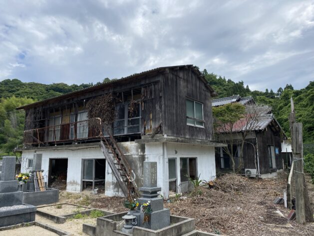 Wood house in Ehime