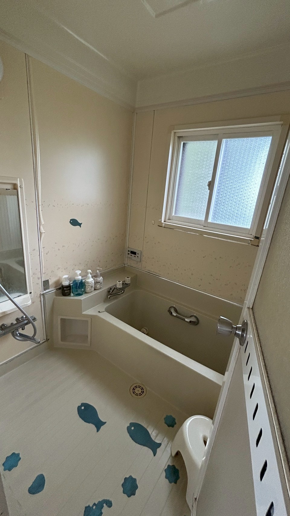 1960s wood house, 14-min walk to station, Akita
