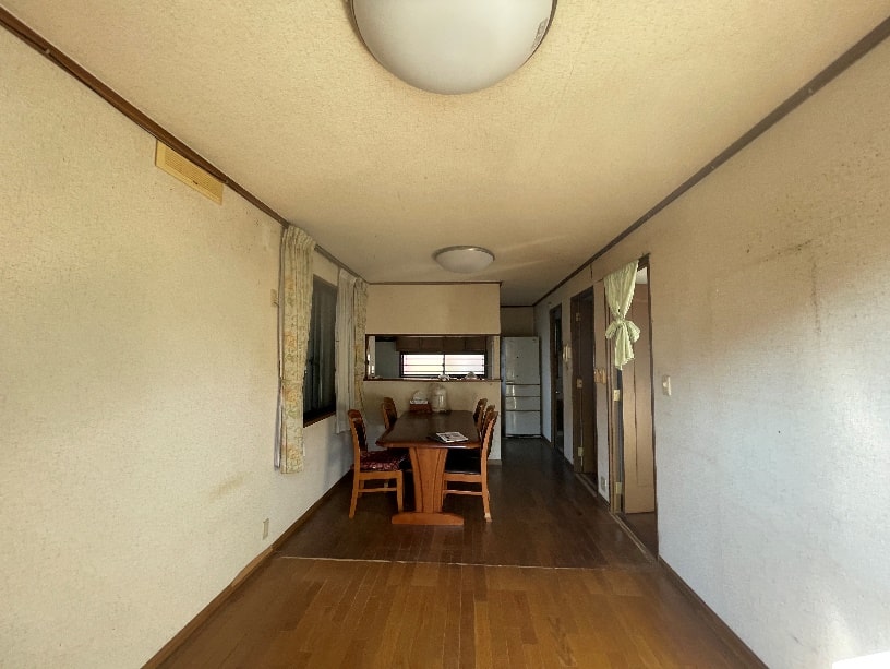 1990s wood house in Nara