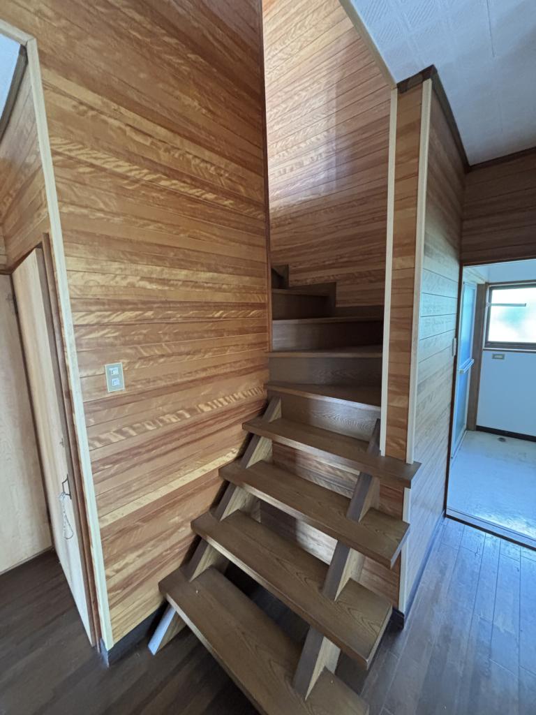 1990s wood house in Miyazaki
