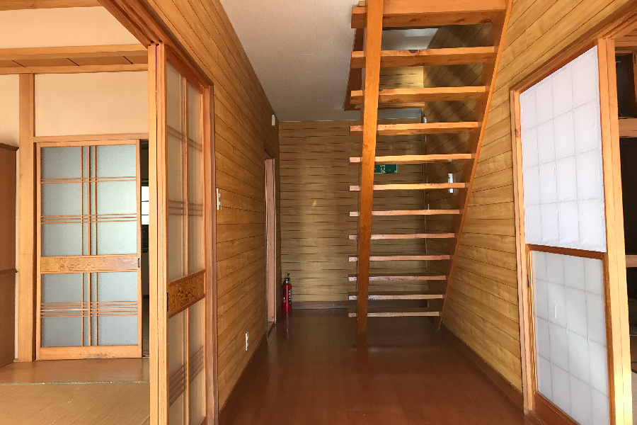1980s wood house on a large plot in Iwate