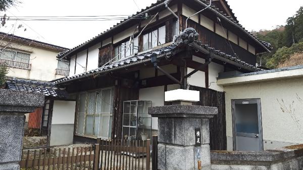 1930s wood house on a large plot in Hyogo