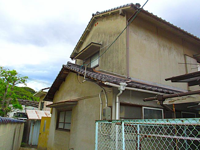 1950s wood house, 17-min walk to station, Okayama