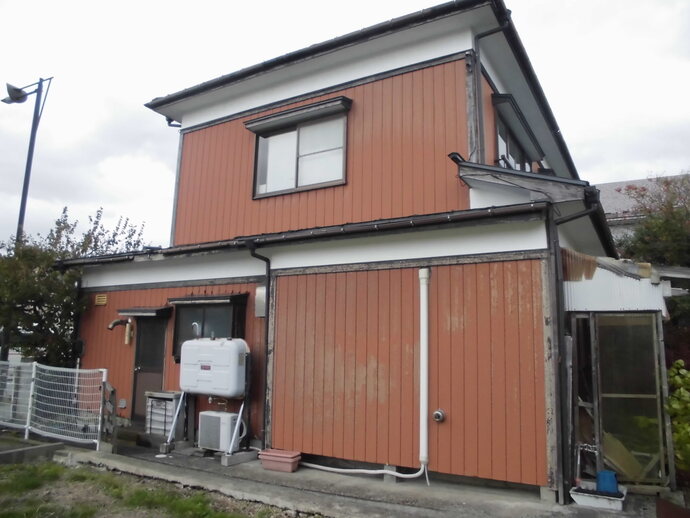 1970s wood house, 20-min walk to station, Akita