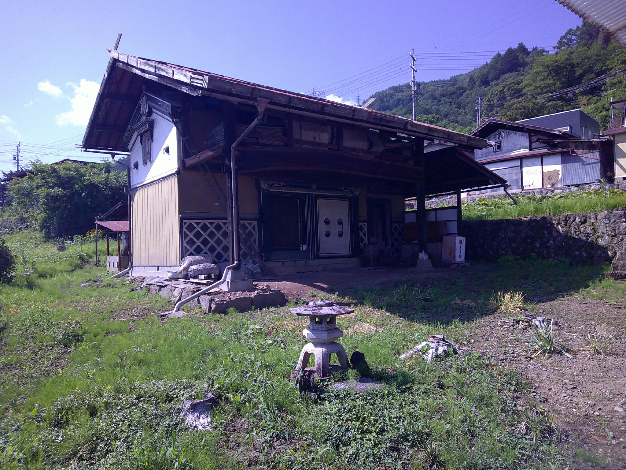 1870s wood house on a large plot in Nagano