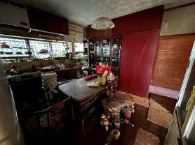 1980s wood house in Kashiwabara, Satsuma, farmland, approval needed