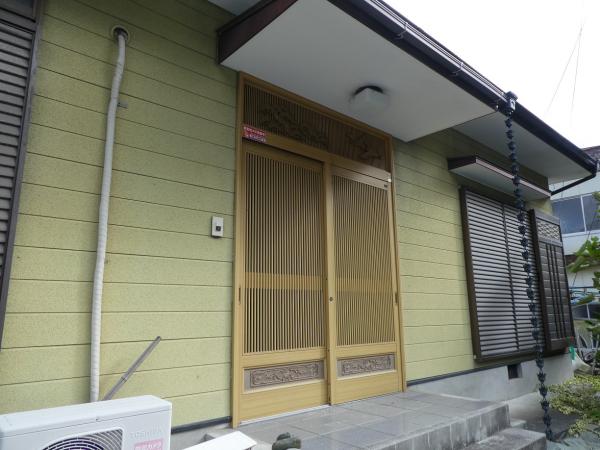 2000s wood house, 18-min walk to station, Ehime