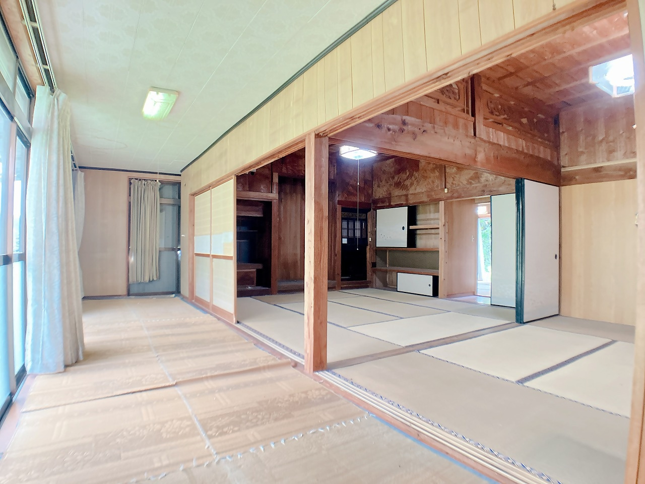 1950s wood house on a large plot in Aira, Kagoshima