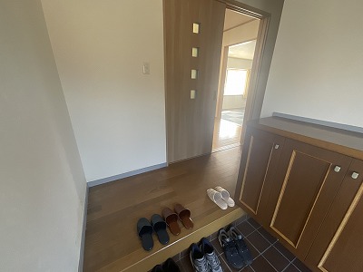 7LDK with Renovated Plumbing! Second Floor Building Also Available for Rental!