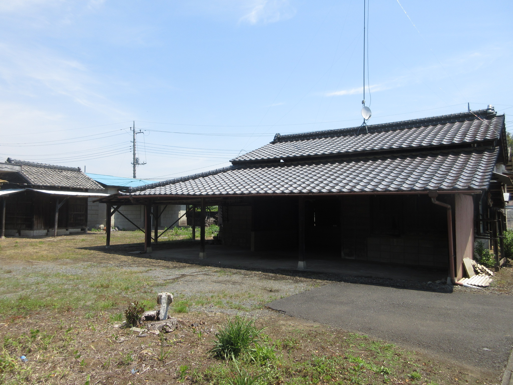 New Vacant House (Sale) No. 345 Hongou 13,800,000 yen Built 1969 Land 1548.23 m² Building 136.16 m²