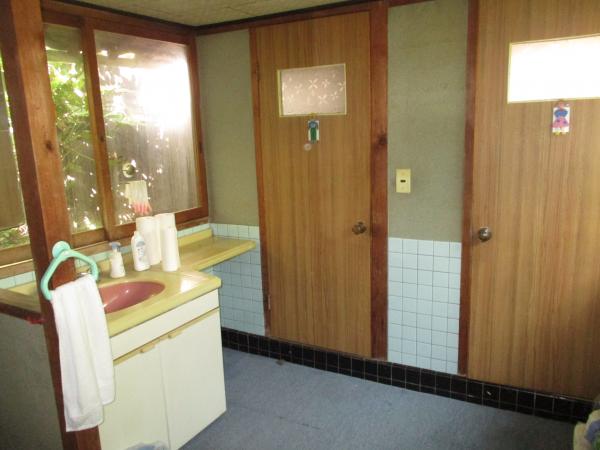 1900s wood house on a large plot in Okayama