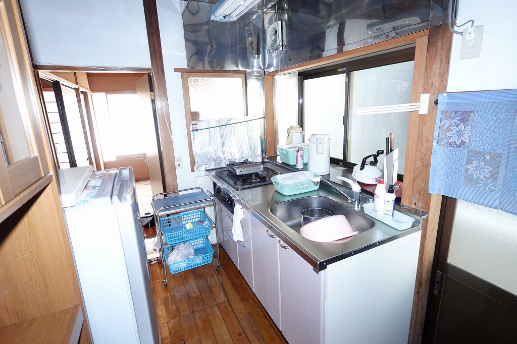 1960s wood house, 11-min walk to station, Nagano