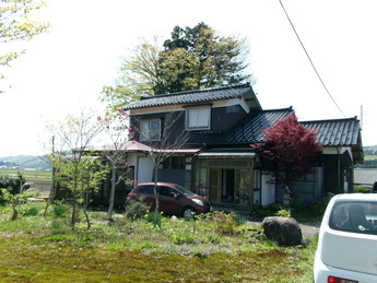 1960s wood house with outbuildings in Niigata