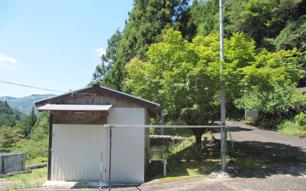 2000s wood house in Nara