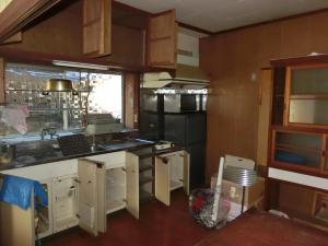 1960s wood house, 13-min walk to station, Kawanishi, Yusui