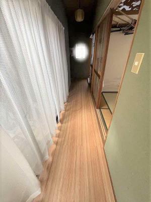 1970s wood house, 20-min walk to station, Shimane