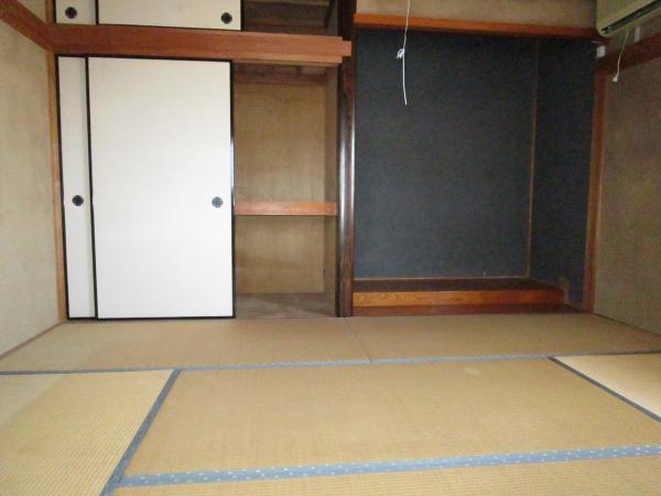 1970s wood house in Oita