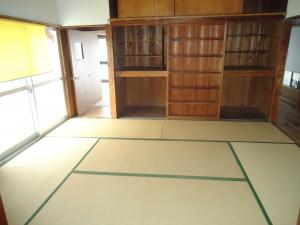 1970s wood house, 17-min walk to station, Shimane