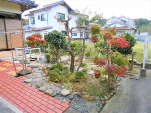 1980s wood house, 16-min walk to station, Shimane