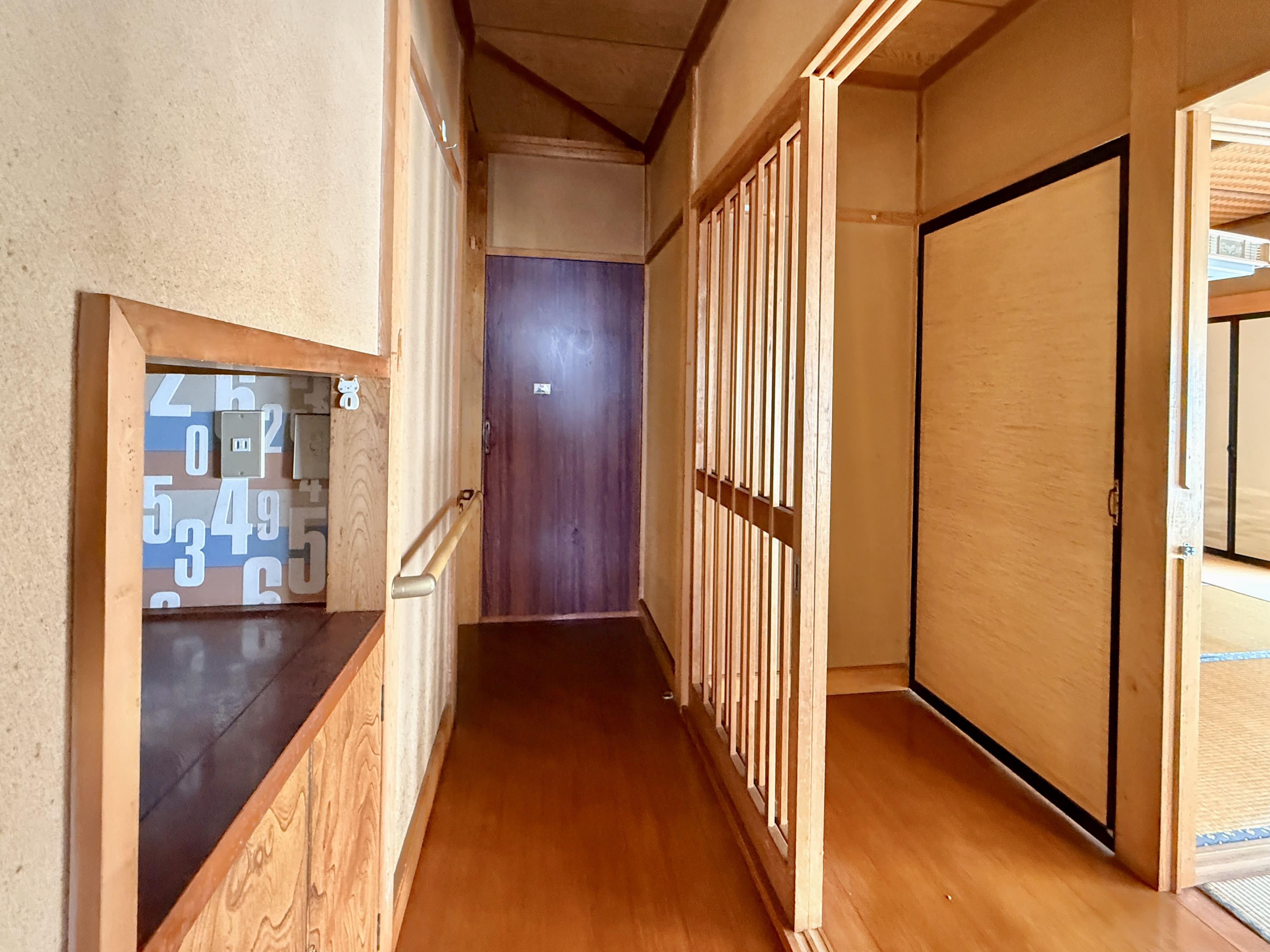 1980s wood house, 9-min walk to station, Nagano