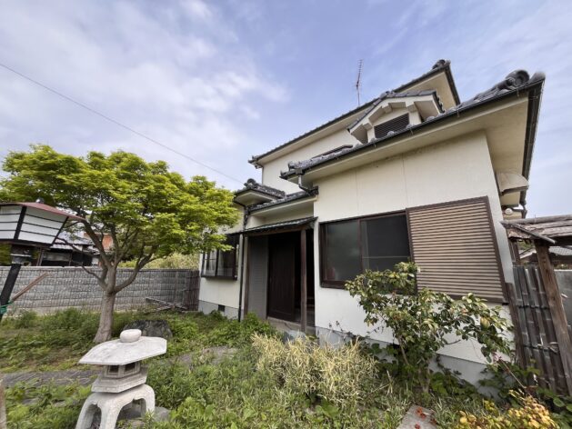 1980s wood house in Ehime