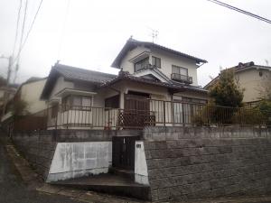 1980s wood house, 10-min walk to station, Okayama