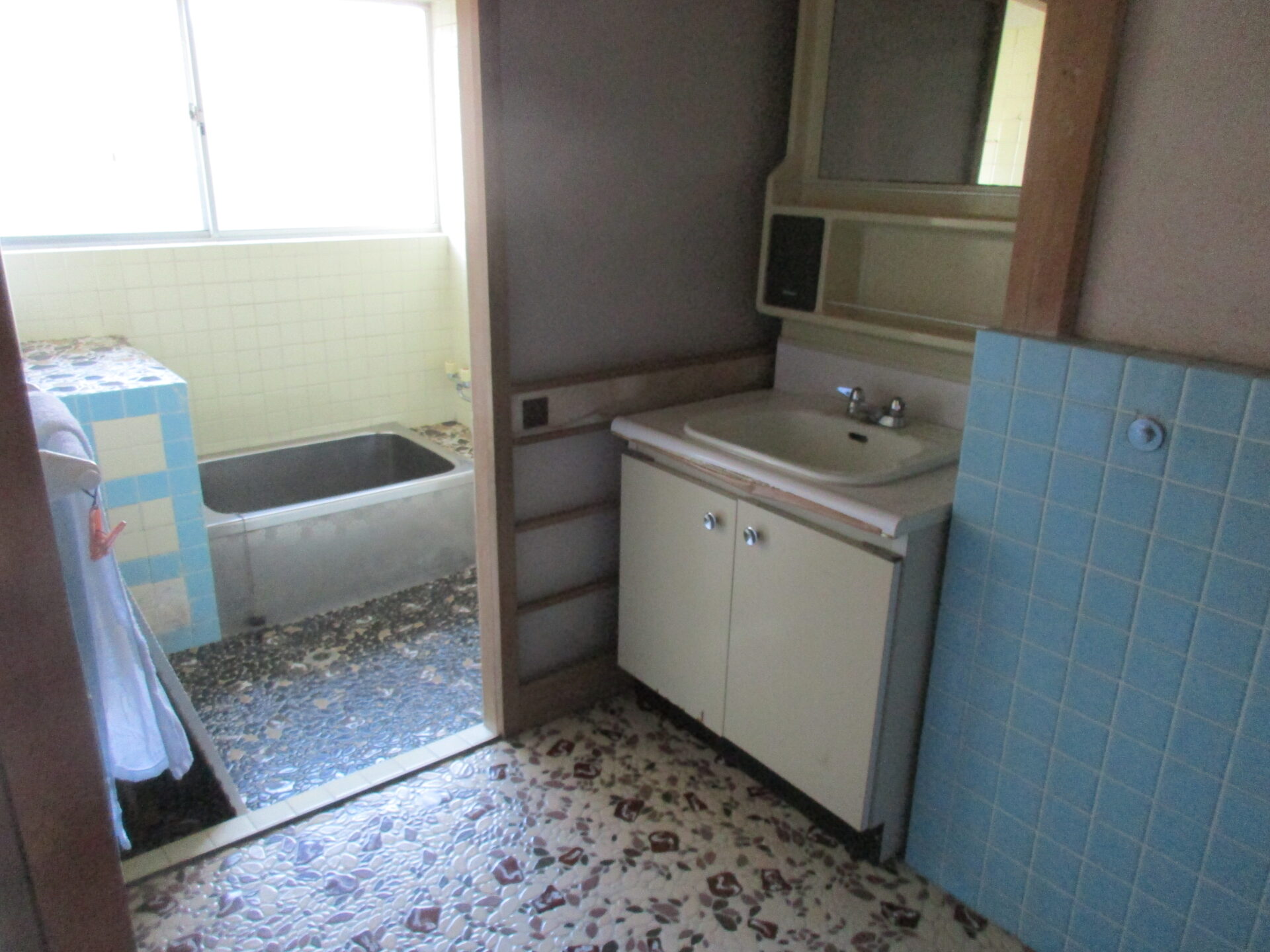 1920s wood house on a large plot in Shizuoka