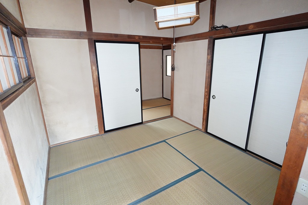 1960s wood house, 4-min walk to station, Nagano