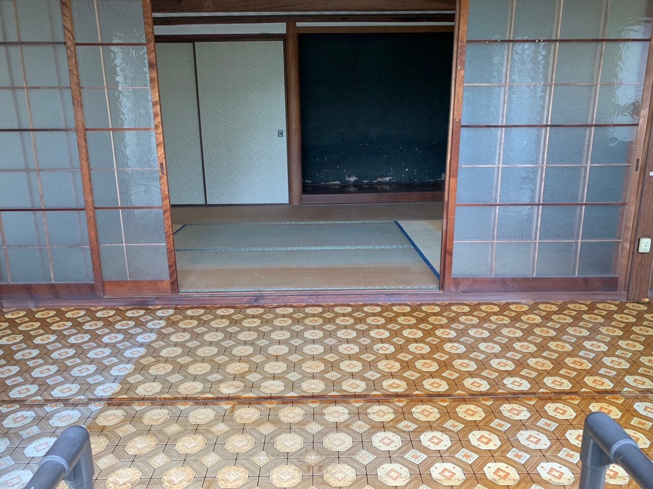 Wood house on a large plot in Okayama