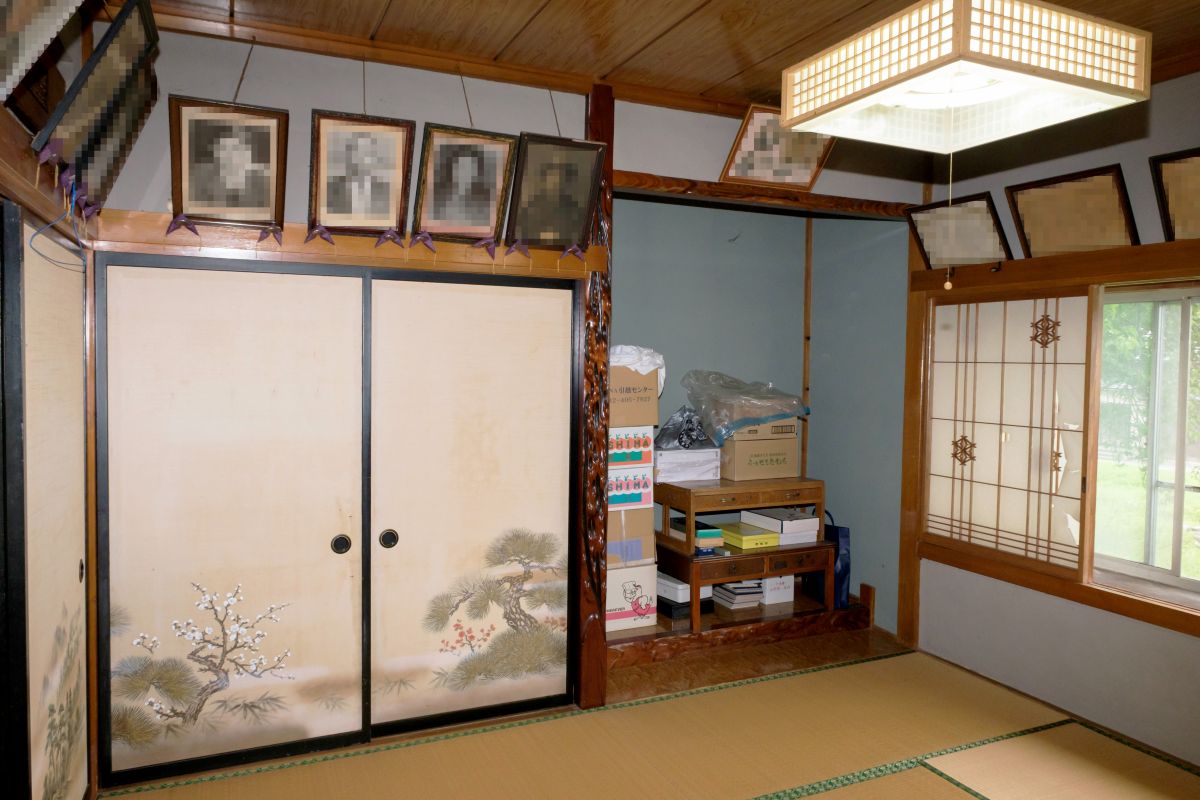 1970s wood house, 17-min walk to station, Yamagata