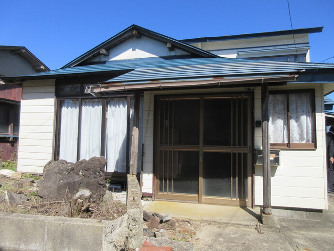 1950s wood house in Akita