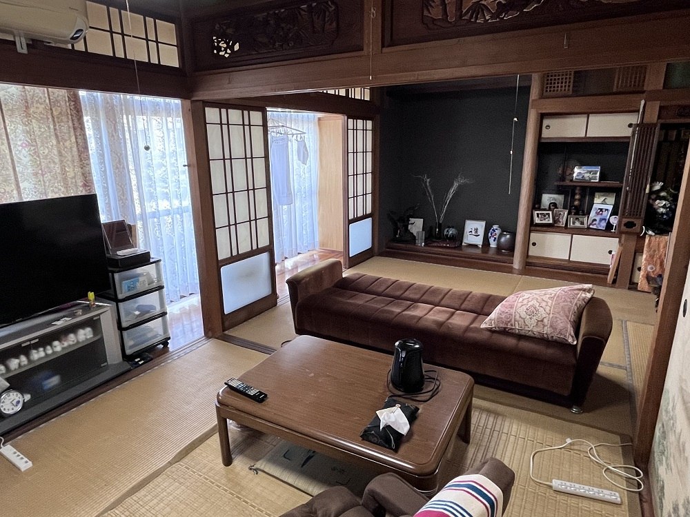1970s wood house near the coast in Yamakawafukumoto, Ibusuki