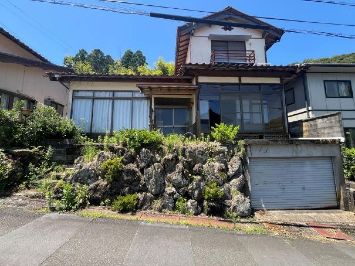 1970s wood house near the coast in Miyazu, Kyoto