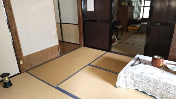 1960s wood house with storehouses in Hyogo