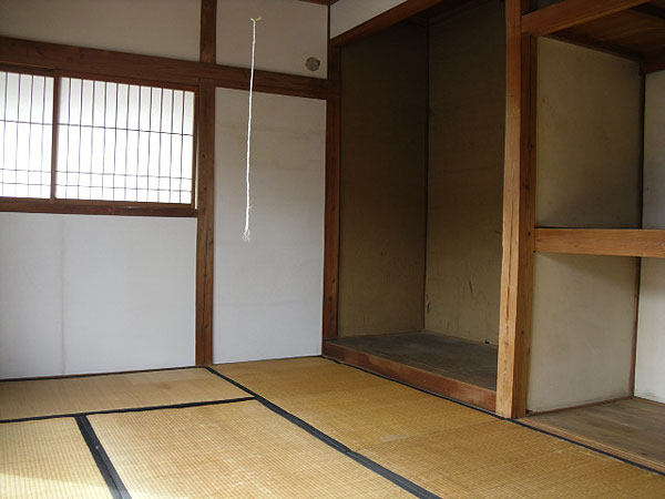 1950s wood house, 12-min walk to station, Iwate