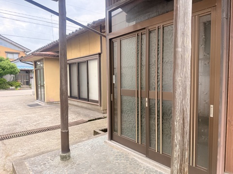 1980s wood house in Toyama