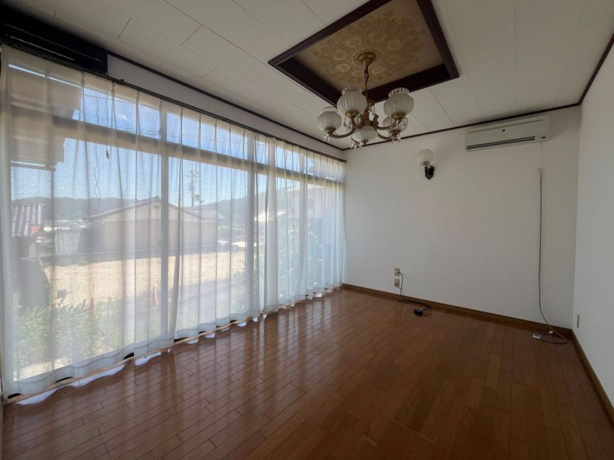 1970s wood house near the coast in Miyazu, Kyoto