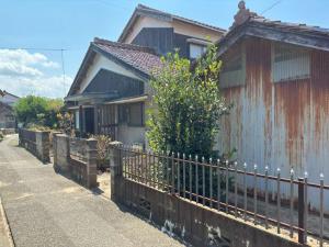 1960s wood house, 8-min walk to station, Shimane