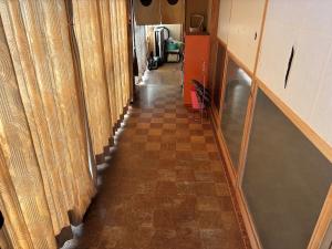 Property No. 81 - Convenient Shopping! A Small Shed Property with DIY Potential