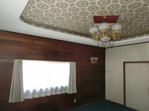 1970s wood house, 12-min walk to station, Kawanishi, Yusui
