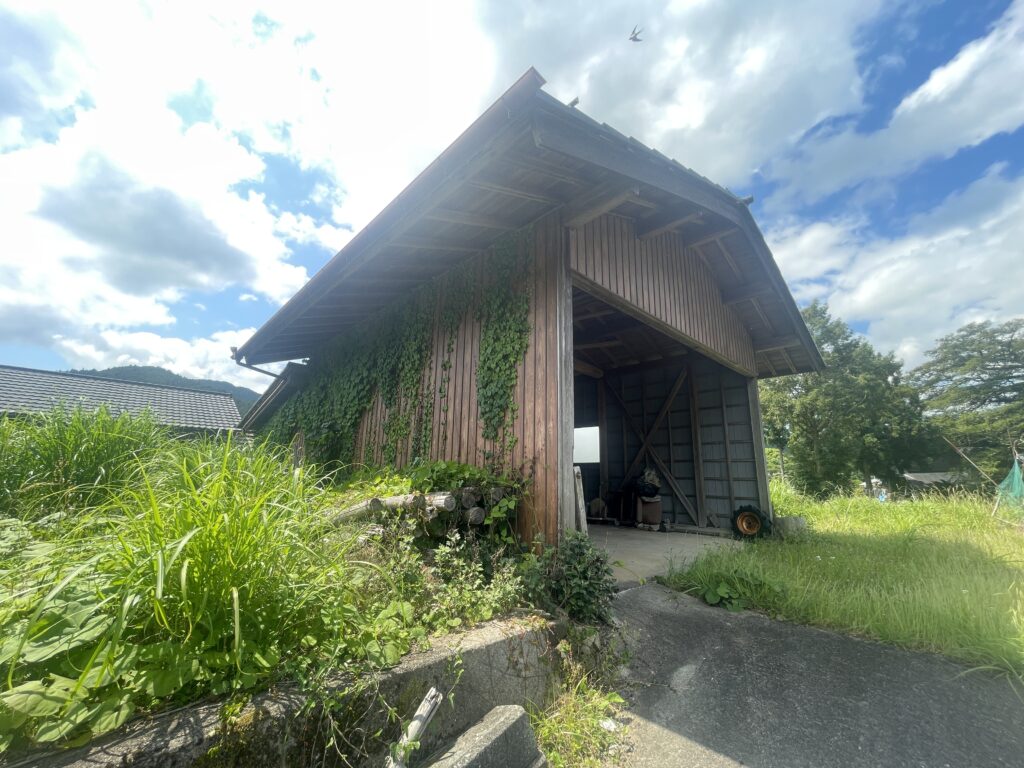 House with storehouses in Nara