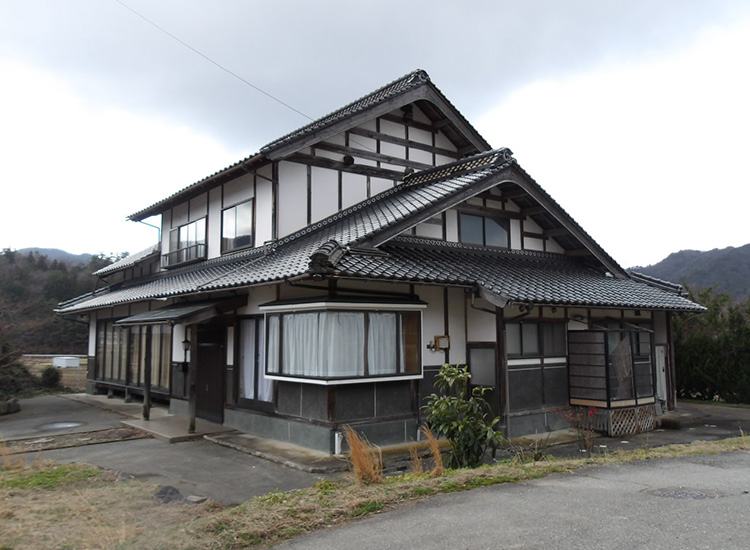 Wood house in Shimane