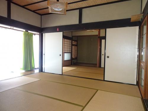 1980s wood house in Hiroshima
