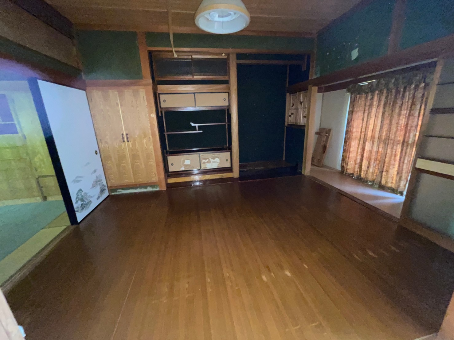 1980s wood house in Kochi