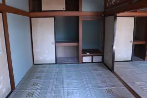 1970s wood house, 19-min walk to station, Miyagi