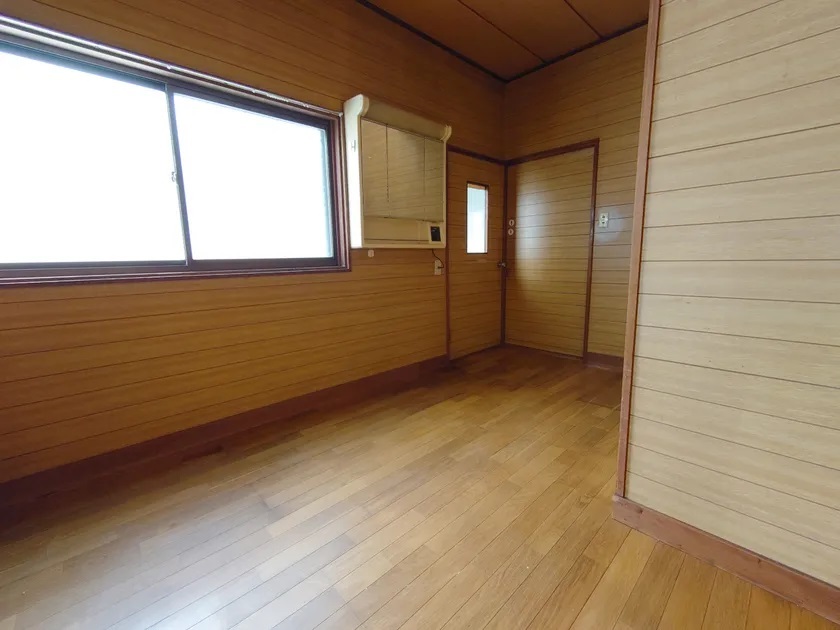 1970s wood house in Aomori