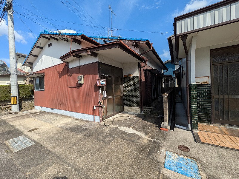 Wood house, 4-min walk to station, Saga
